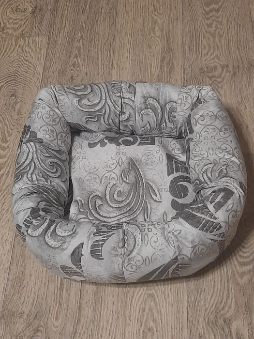 Нові маленькі лежанки для цуценя і кошеня  | Нова лежанка для тварин