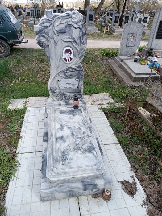 Памятник одинарний