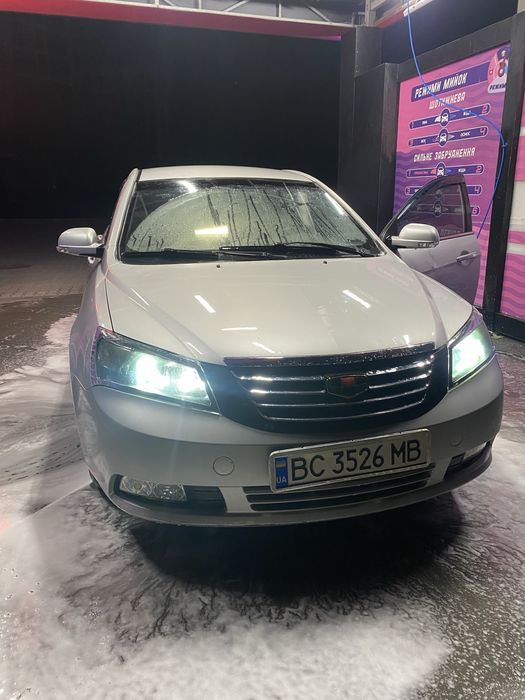 Geely Emgrand7 продам дешево