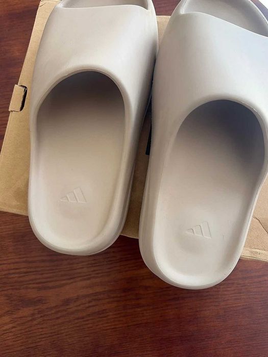 adidas Yeezy Slide R.42