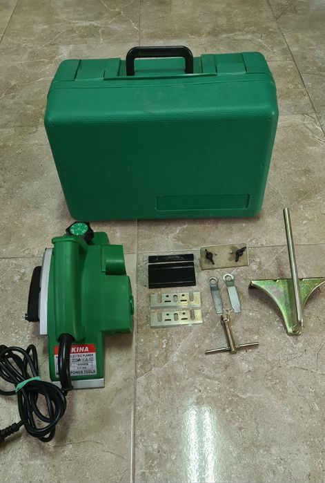 Plaina Elétrica Nokina 2000W - Profissional + Mala e acessórios