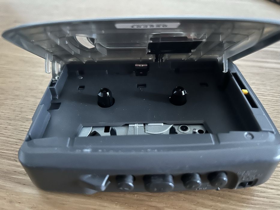 Sony Walkman WM-FX181 – magnetofon kasetowy FM/AM Mega Bass