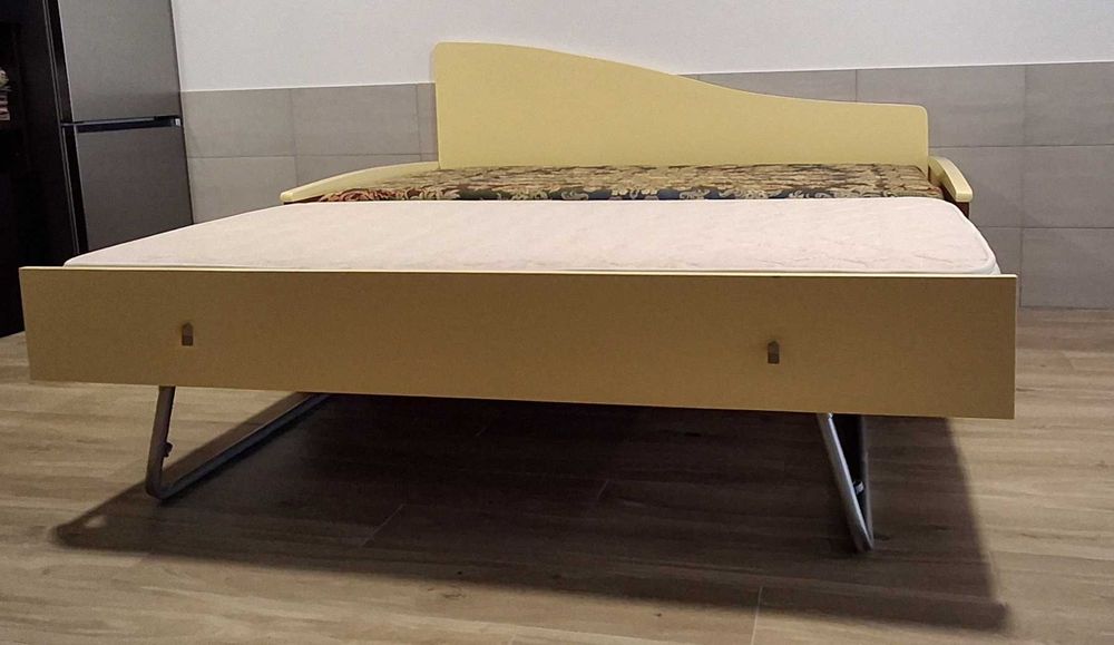 Sofá cama com gavetão