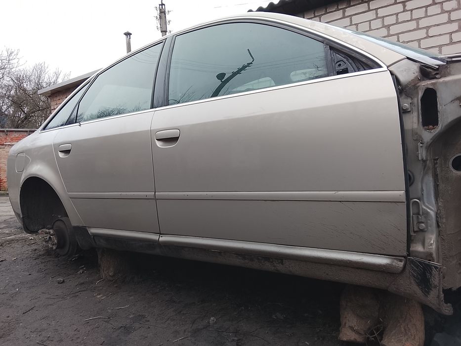 Двері  Audi a6c5