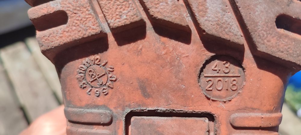 Sapato de Segurança Pioneer Biqueira Aço resistente ácido e olio