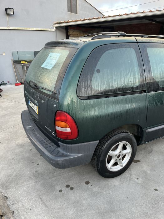 Chrysler Voayger SE 2.5 td