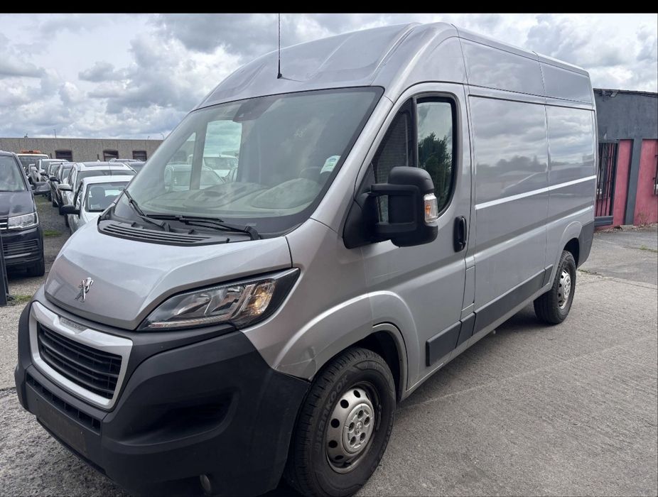 Peugeot Boxer 2.2 eHDi premium Pack S/S 140