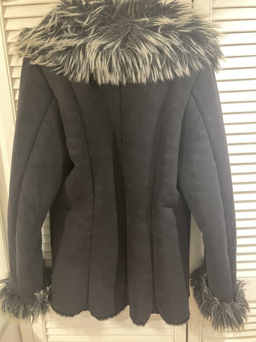 Kurtka kożuszek czarny.