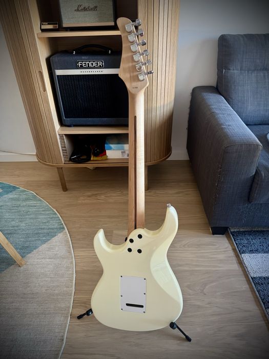 Guitarra electrica Cort G200