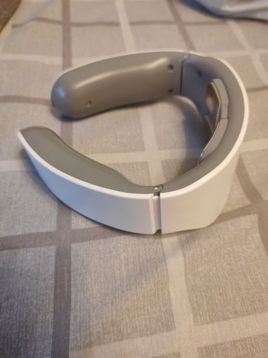 Массажер для шиї імпульсний