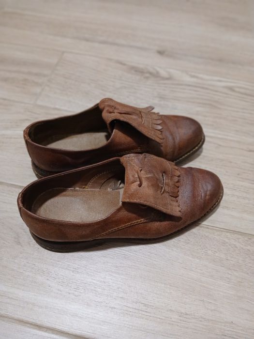 Sapatos em Pele Tradicionais