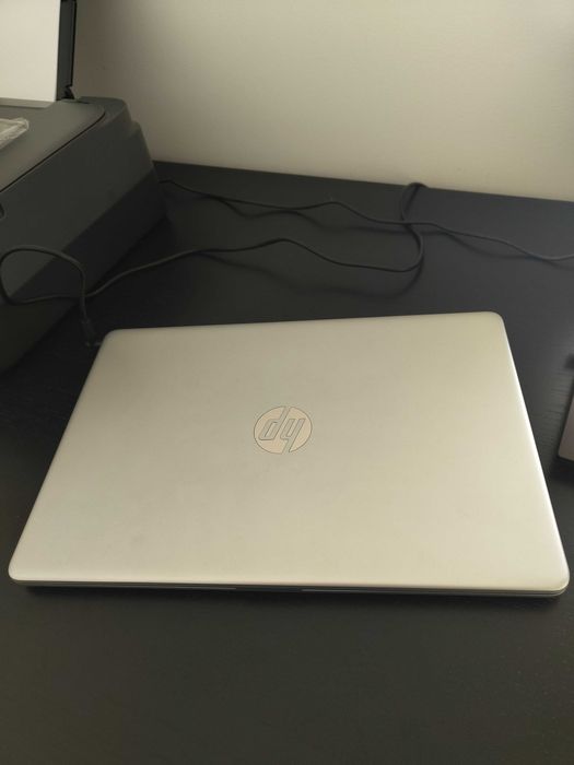 Portátil HP i5 16GB 2.10Ghz (como novo)