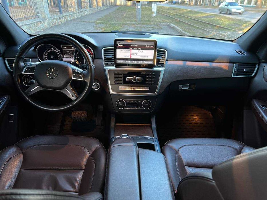 Mercedes-Benz M-Class 2013