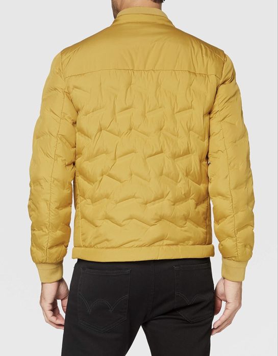 Casaco Homem Pierre Cardin amarelo tamanho 27