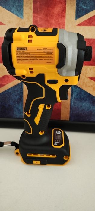 Aparafusadeira nova sem ou com a bateria 

80 sem bateria ou 
110 com