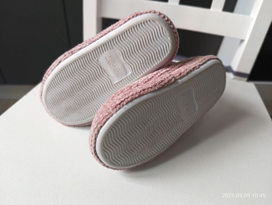 Ciepłe kapcie domowe, pieski, rozmiar 26-27