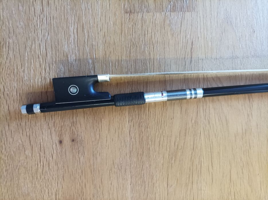 Arco para violino em carbono