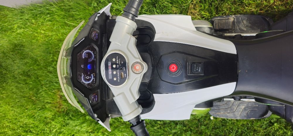 Motor dla dziecka, nowy akumulator.