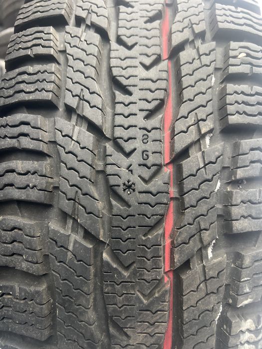 Шини зимові 205/80R16С Nokian