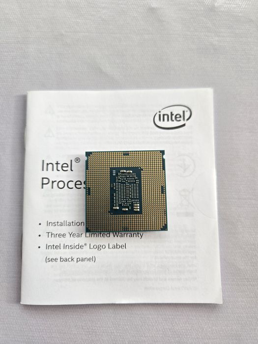 Процесор Intel i3 8100