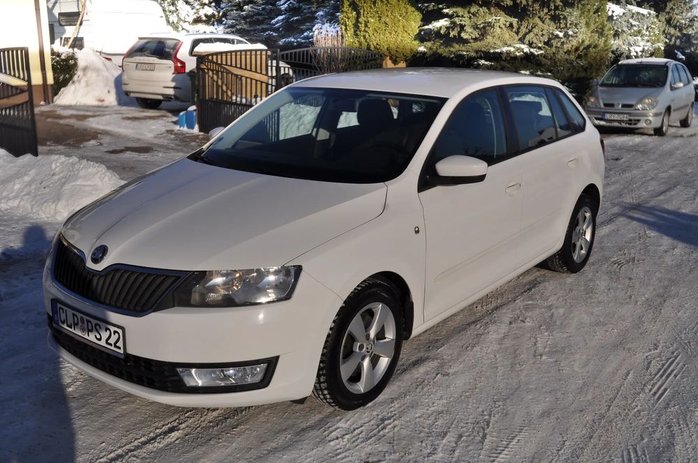 Skoda RAPID 4Cylindry,Alufelgi,GrzaneFotele,PDC Tył,BEZWYPADKOWY,ZNiemiec,Opłacony