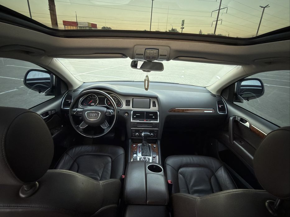 Audi Q7 2014 рік