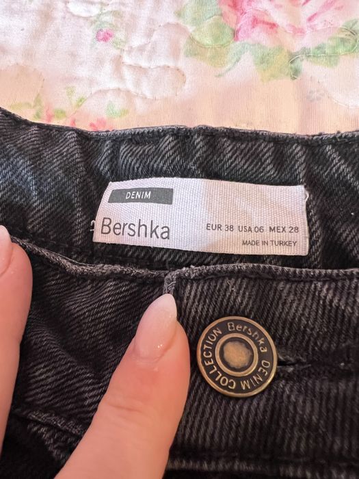 Spodnie jeansowe boyfriend luźne oversize Bershka r. M