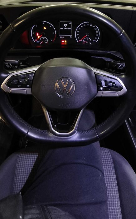 VW Caddy 2021 - 2.0TDI em excelente estado