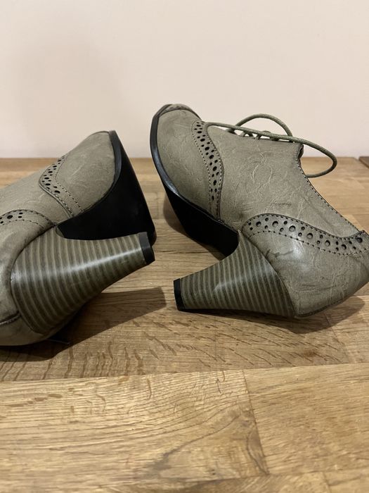 Buty skórzane rozmiar 38