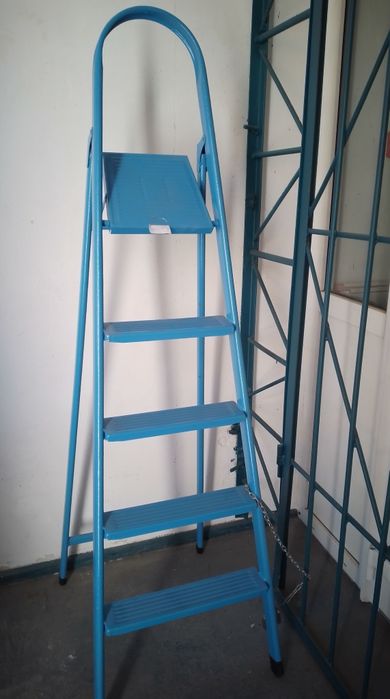 Стремянка 5 сходинок