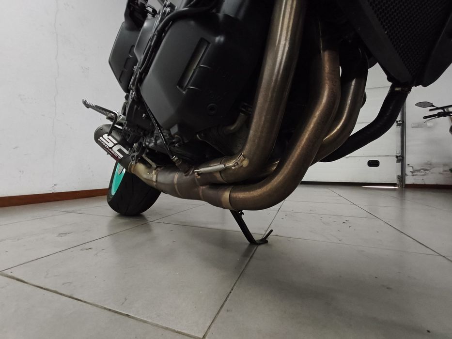 Escape SC project CR-T Yamaha MT 09