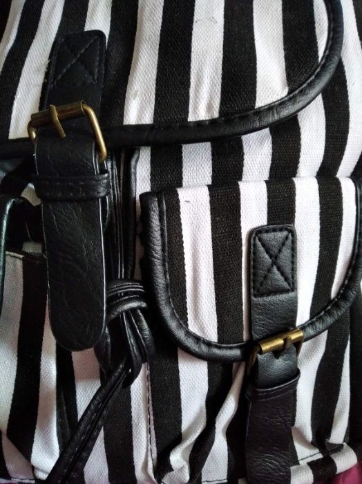 Plecak damski czarno-biały nowy