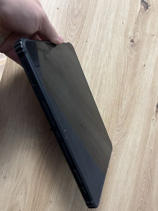 Продам протиударний планшет