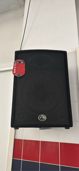 Bastidor, Colunas e TV’s