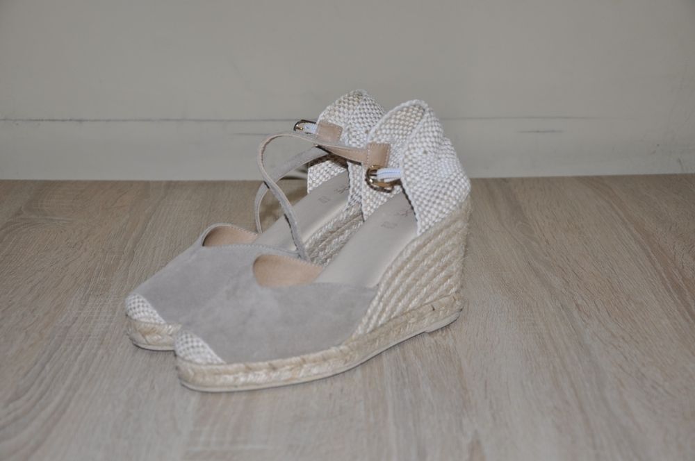 Босоніжки жіночі Geox