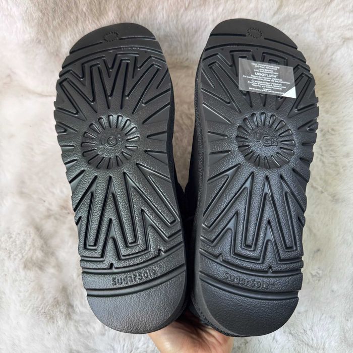 Buty UGG Classic Ultra Mini damskie czarny R.41