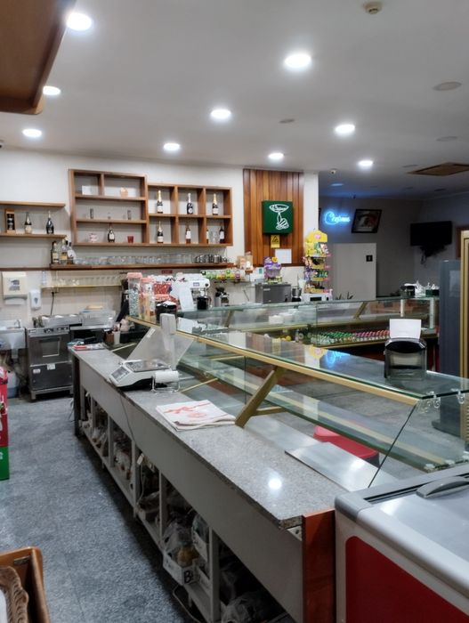 Vendo parte de sosiadade de pastelaria e padaria com fabrico próprio