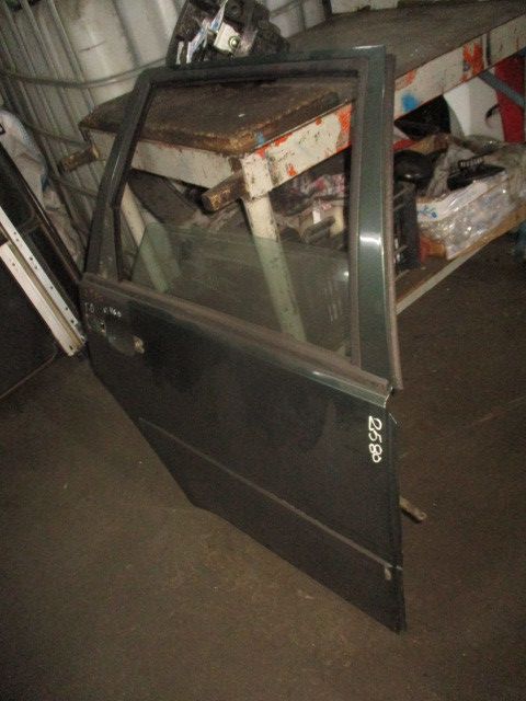 Porta trás direita VOLVO 460 L (464)