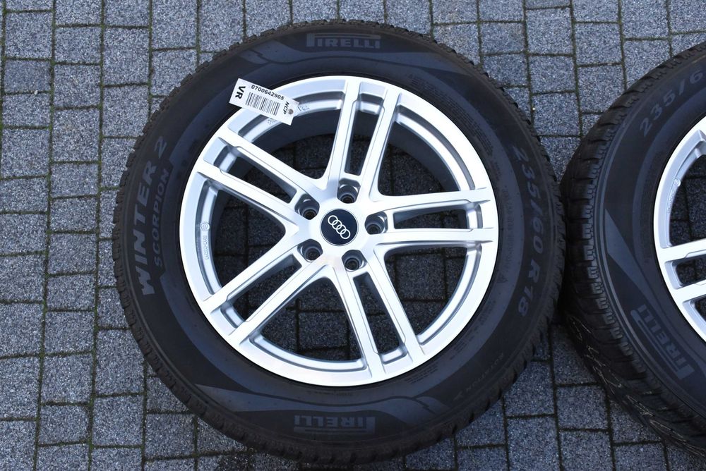 Koła zimowe Audi Q5 80A 8R0 8MA 18" Pirelli AO 6mm Dezent GERMANY