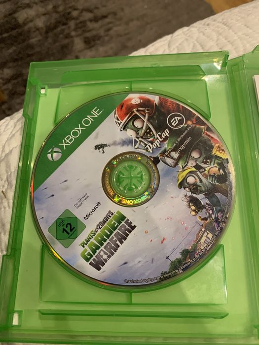 Xbox one Plants vs Zombies 1 i 2 czesc