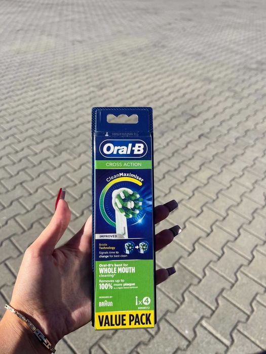 Oral-B CrossAction końcówki do szczoteczki 4 szt. nowe