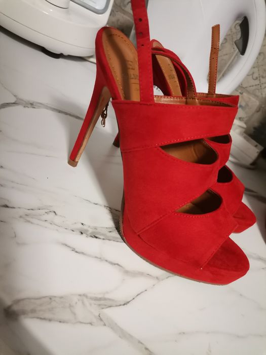 Sapato de salto alto