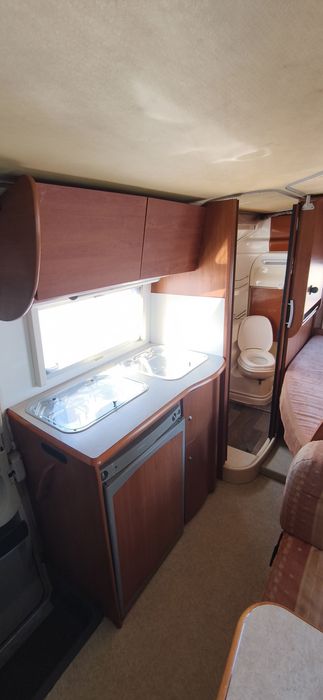 Autocaravana Renault Eriba stayl 2.0  4lugares de livrete  2003