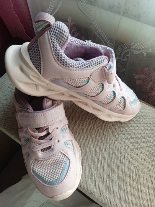 Кросовки  ідеальні