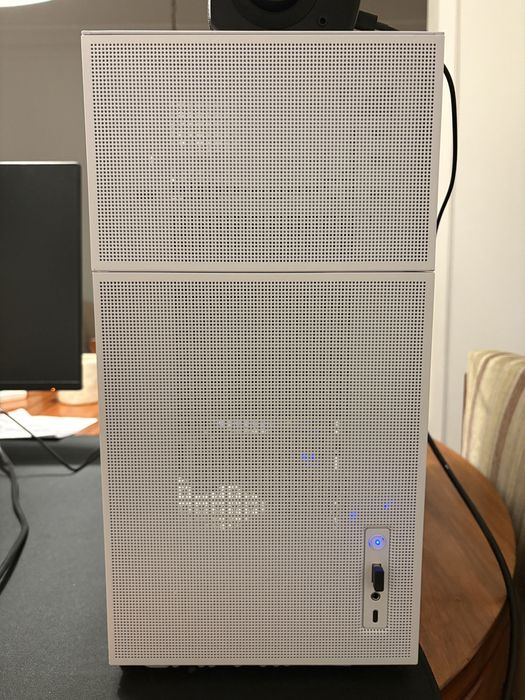 PC Gaming • RTX 5060 • 32gb RAM • ryzen 7 5800x • 500gb SSD