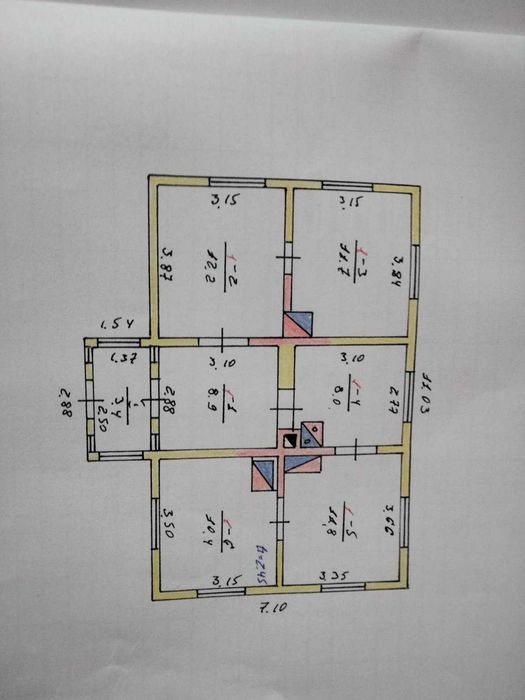 Продам будинок в якому можна жити. Є газ , опалення піч