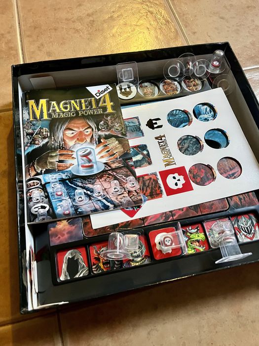 Jogo de tabuleiro Magnet4 magic rings