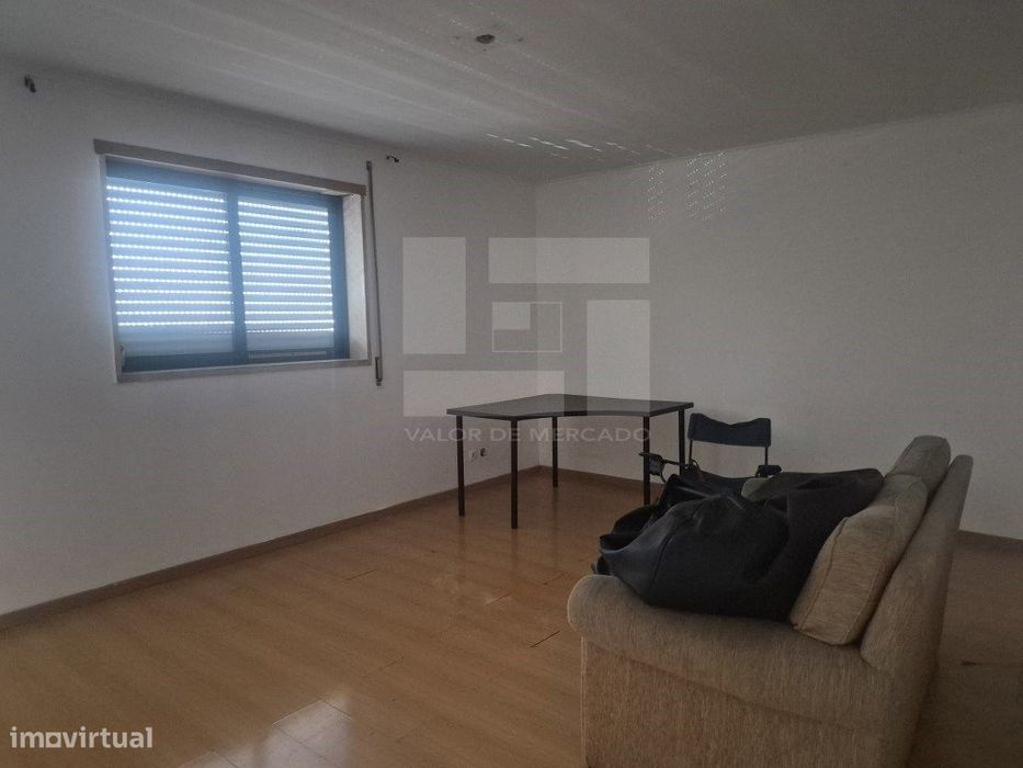 Apartamento T2 - Ameixoeira
