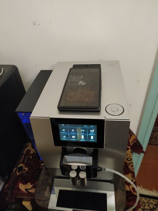 Кофемашина Jura Z8. (Швейцария).