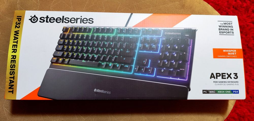 Klawiatura Steelseries APEX 3 na gwarancji + Słuchawki HyperX Alpha